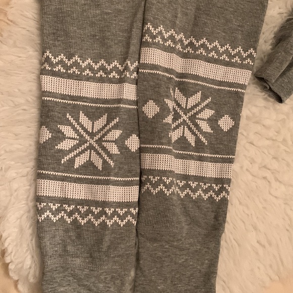 NWOT vs pink holiday onesie 😍 - Picture 5 of 5